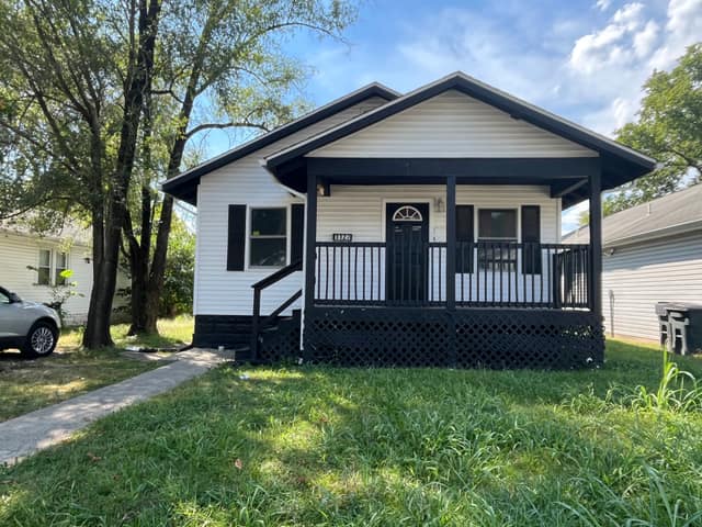 1127 N 45th St , East St Louis, IL: owner financed home, photo 2