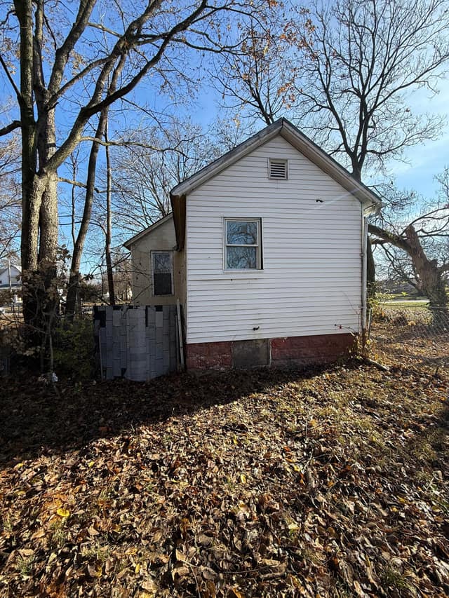 1353 N. Morgan, Decatur, IL: owner financed home, photo 9