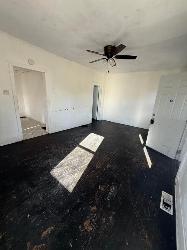 1353 N. Morgan, Decatur, IL: owner financed home, photo 11