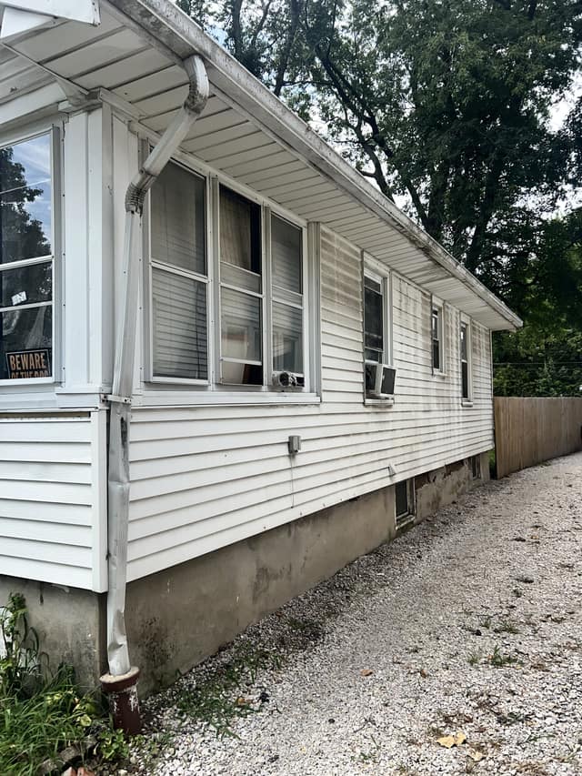 2055 N Church St, Decatur, IL: owner financed home, photo 16