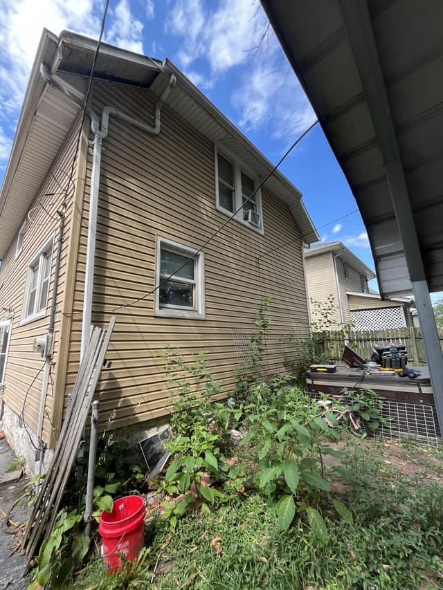 2558 State St, Granite City, IL: owner financed home, photo 3