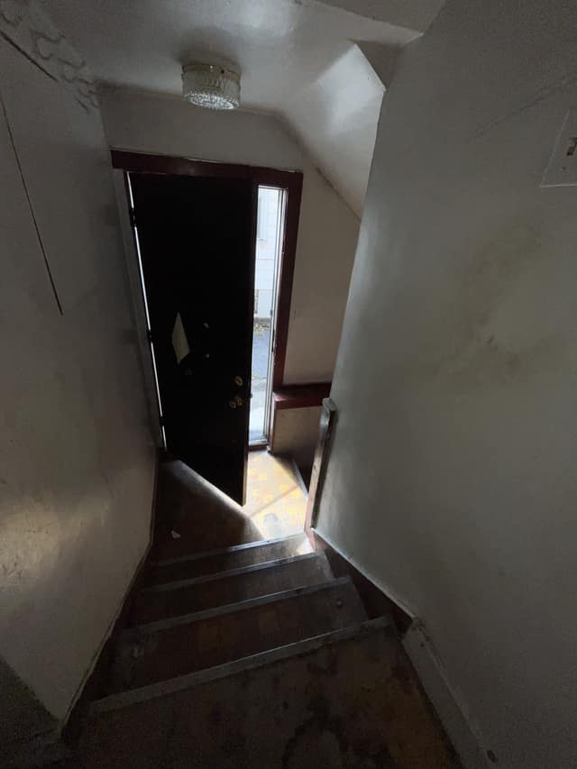 2558 State St, Granite City, IL: owner financed home, photo 8