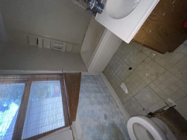 2558 State St, Granite City, IL: owner financed home, photo 12