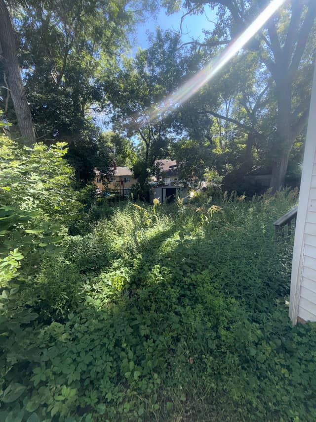 3238 Colorado Ave, Flint, MI: owner financed home, photo 3
