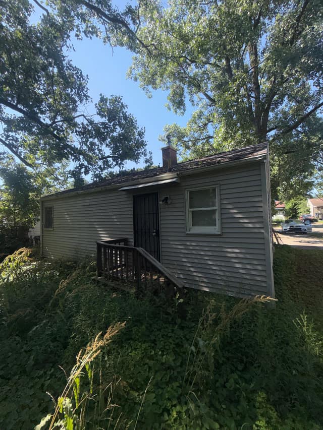 3238 Colorado Ave, Flint, MI: owner financed home, photo 6