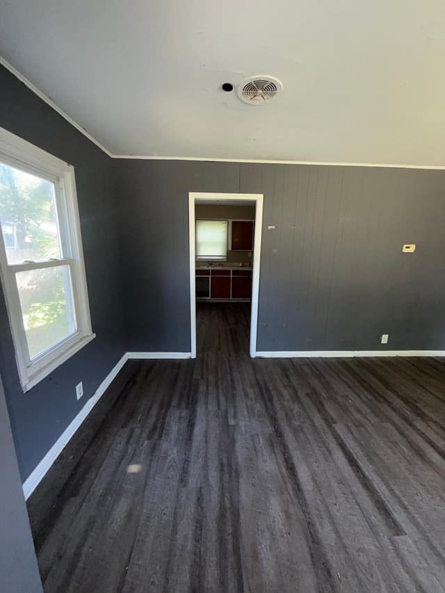 3238 Colorado Ave, Flint, MI: owner financed home, photo 7