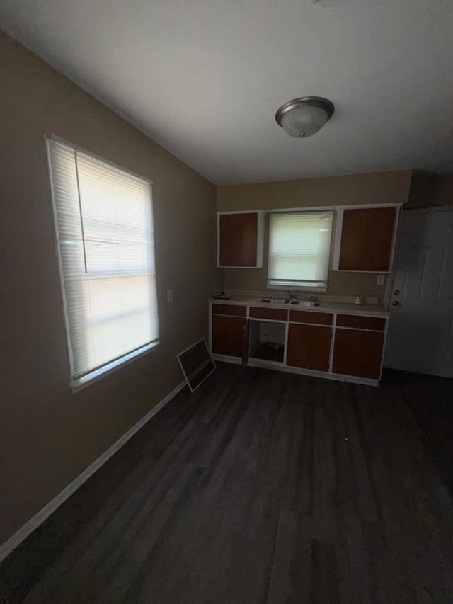 3238 Colorado Ave, Flint, MI: owner financed home, photo 14