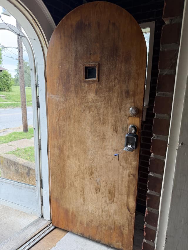 6580 Saint Louis Ave, St. Louis, MO: owner financed home, photo 2