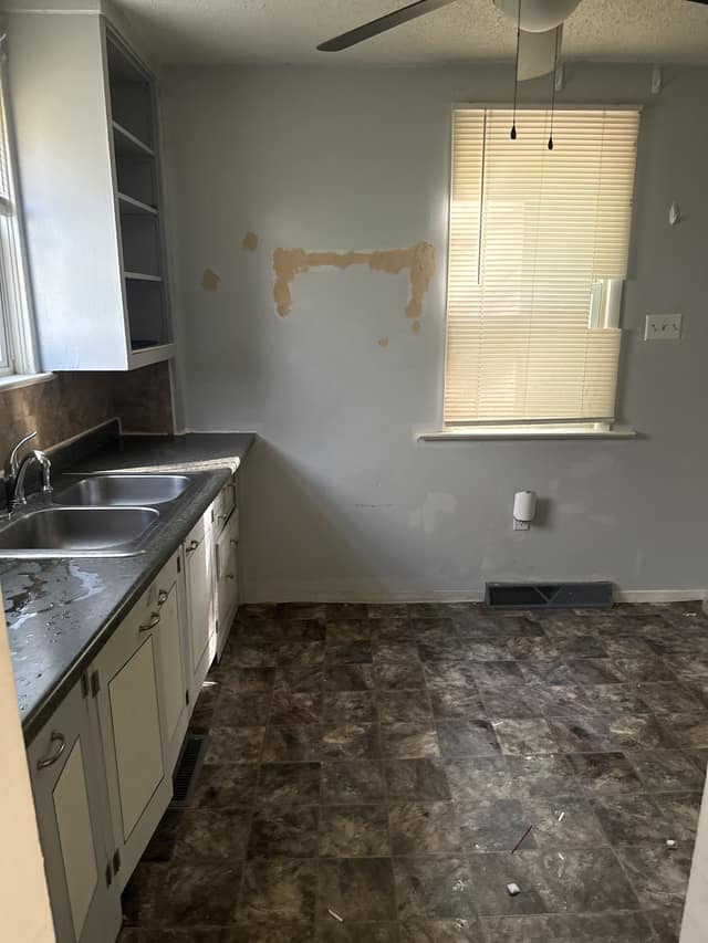 1175 E Division Street, Decatur, IL: owner financed home, photo 20