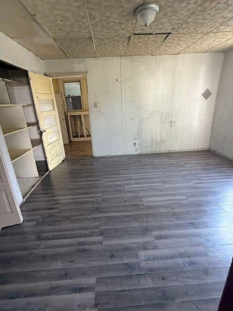 327 N Hickory St, Centralia, IL: owner financed home, photo 3