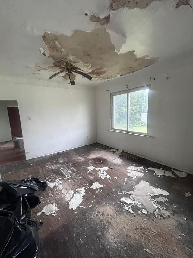6000 Old Missouri Ave, Old, IL: owner financed home, photo 3