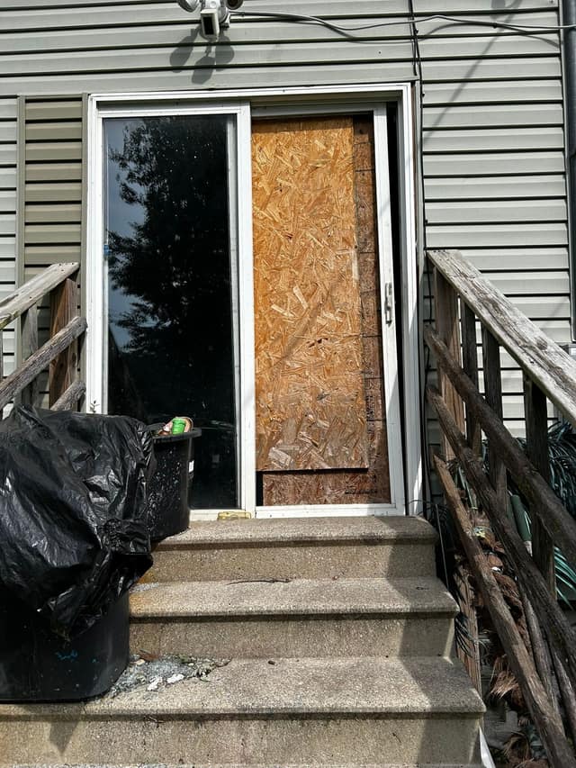634 N 8th St, East St. Louis, IL: owner financed home, photo 3