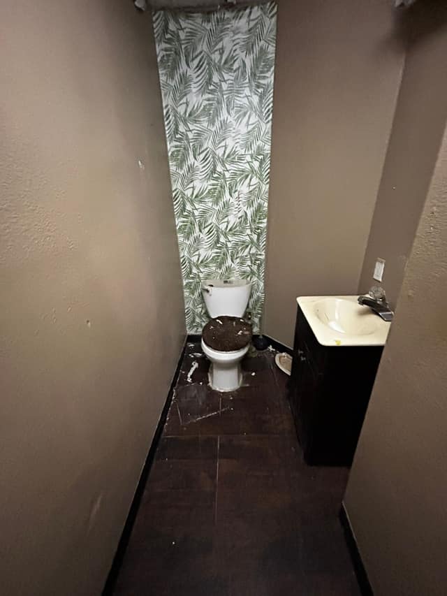 634 N 8th St, East St. Louis, IL: owner financed home, photo 12