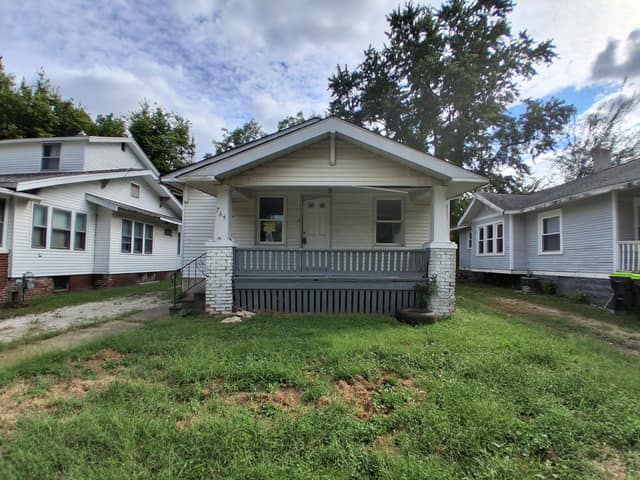 765 W. Division Street, Decatur, IL: owner financed home, photo 3