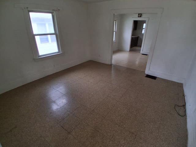 765 W. Division Street, Decatur, IL: owner financed home, photo 8
