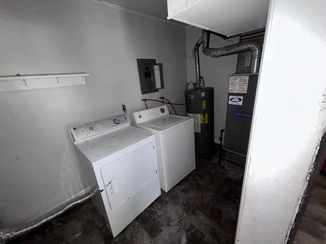 933 Elmhurst Ave, Decatur, IL: owner financed home, photo 6