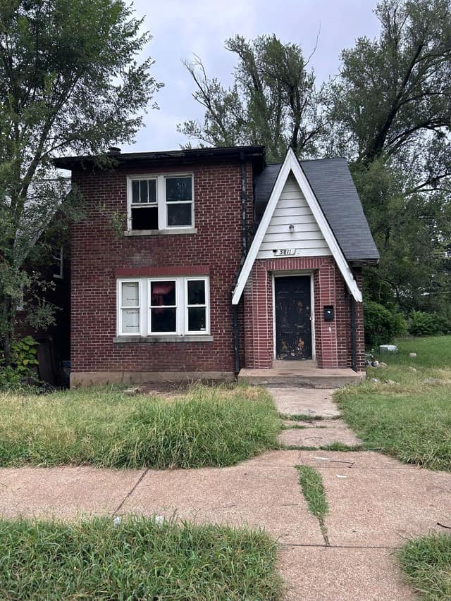 5811 saloma ave, , : owner financed home, photo 1