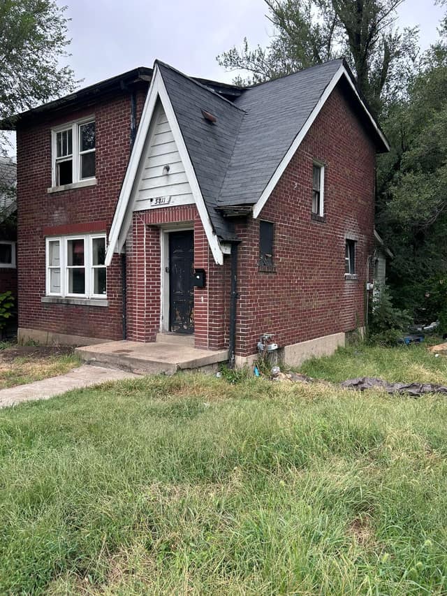5811 saloma ave, , : owner financed home, photo 2