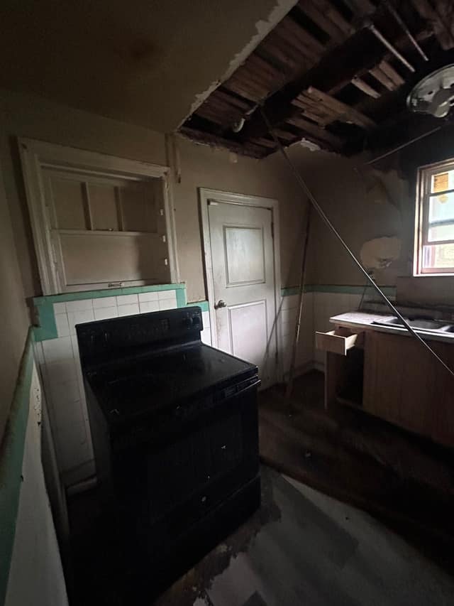 5811 saloma ave, , : owner financed home, photo 8
