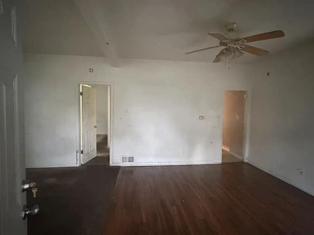 1829 W Butler St, Peoria, IL: owner financed home, photo 8