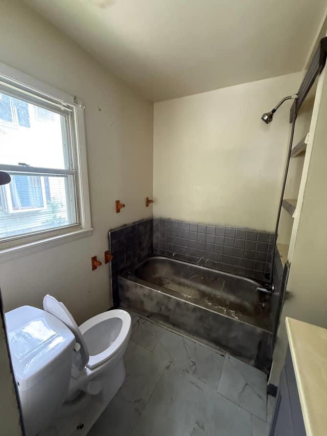 1975 E North St, Decatur, IL: owner financed home, photo 12