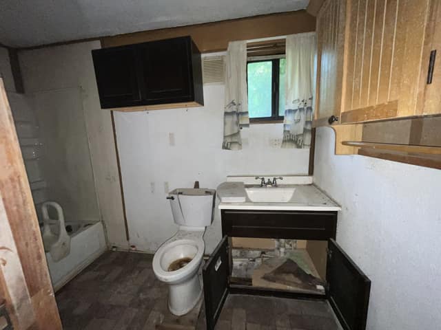 3129 Converse Ave, East St. Louis, IL: owner financed home, photo 13