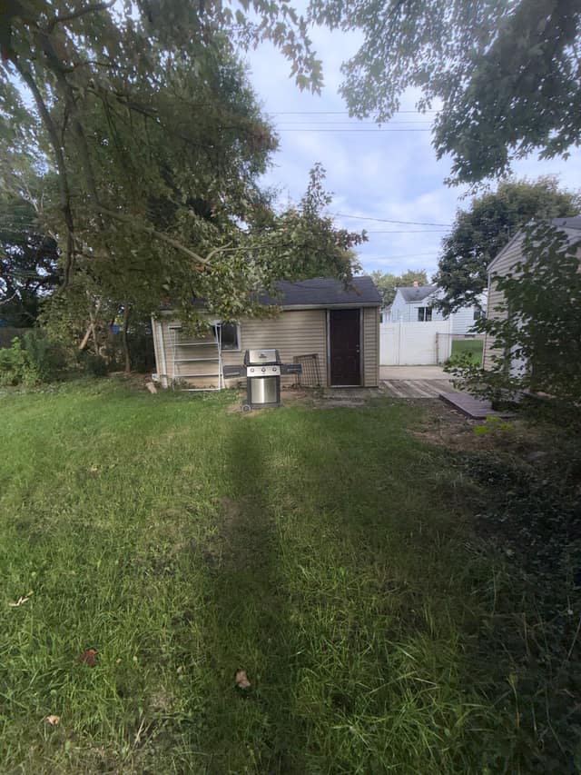 3235 Whittier St, Flint, MI: owner financed home, photo 9