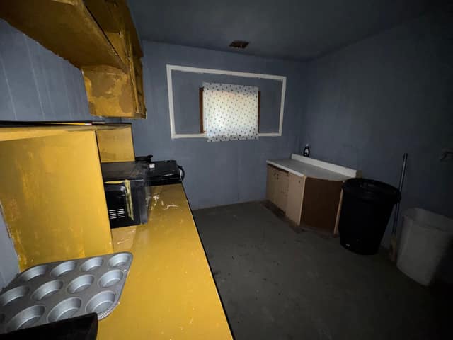 15344 Blackstone St, Detroit, MI: owner financed home, photo 17