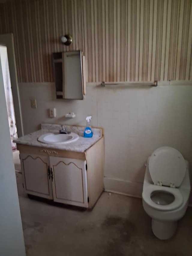 818 E Dewey, Flint, MI: owner financed home, photo 9