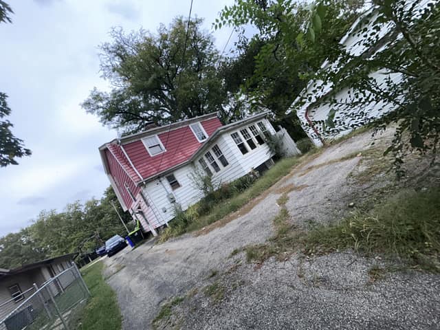 3975 E William St, Decatur, IL: owner financed home, photo 1