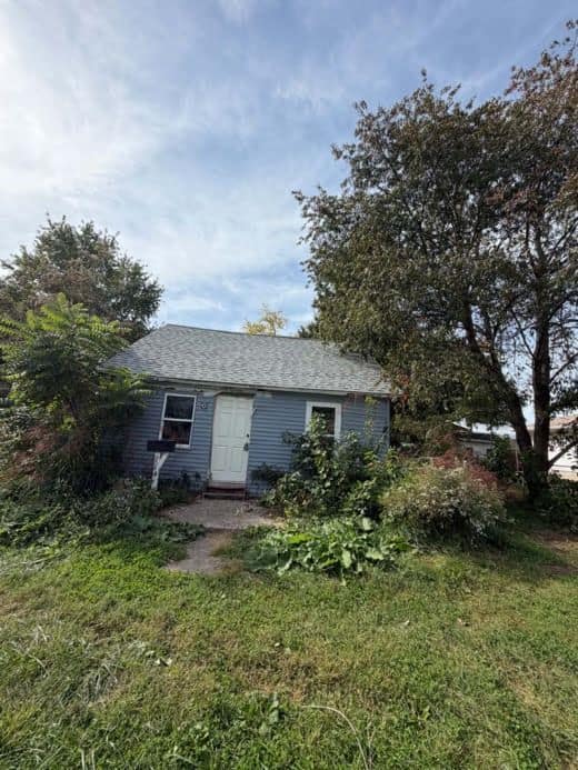 714 S Adams St, Lewistown, IL: owner financed home, photo 1