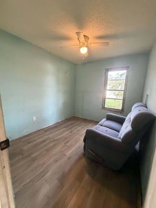 714 S Adams St, Lewistown, IL: owner financed home, photo 7