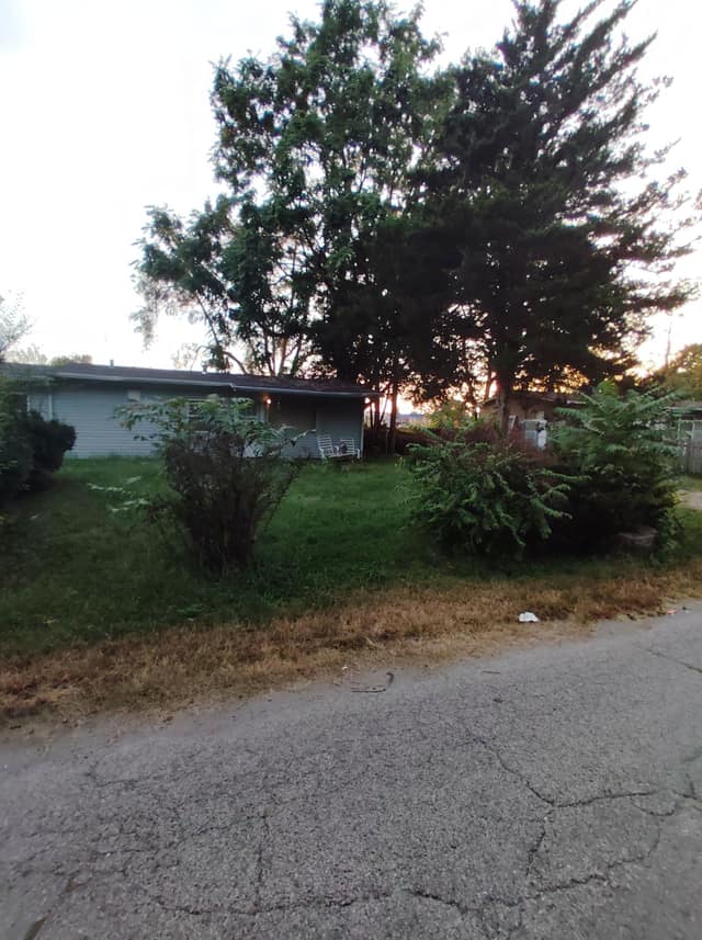 1106 St Michael Dr, Cahokia, IL: owner financed home, photo 4