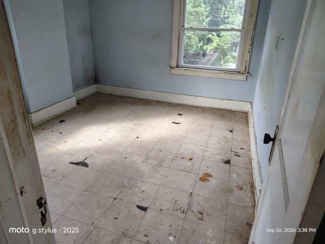 520 East Frye Avenue, Peoria, IL: owner financed home, photo 10