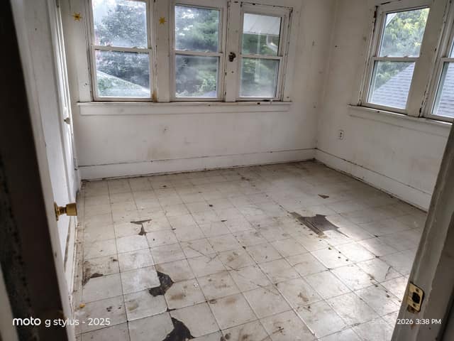 520 East Frye Avenue, Peoria, IL: owner financed home, photo 11