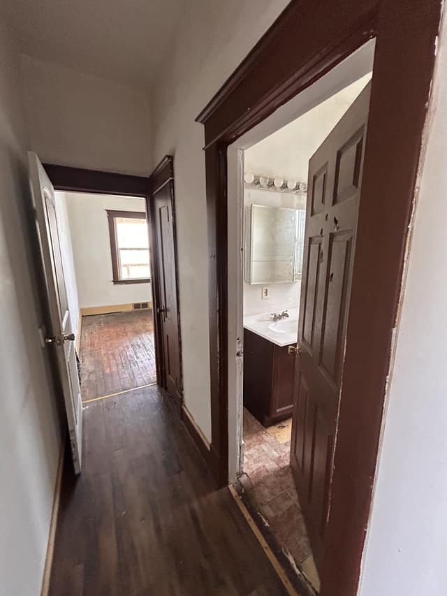 1638 4th St, Madison, IL: owner financed home, photo 8