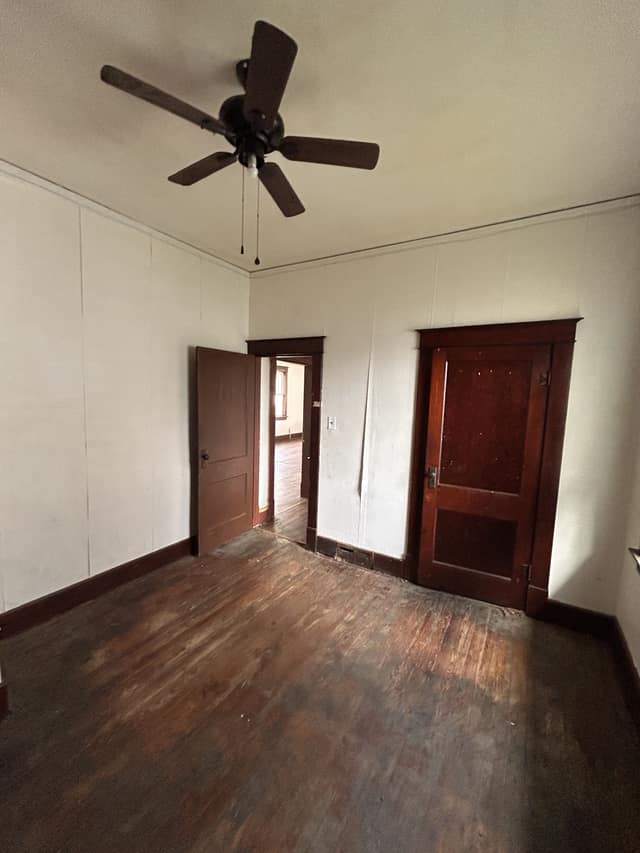1638 4th St, Madison, IL: owner financed home, photo 13