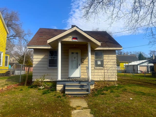 2807 W Nevada St, Peoria, IL: owner financed home, photo 1