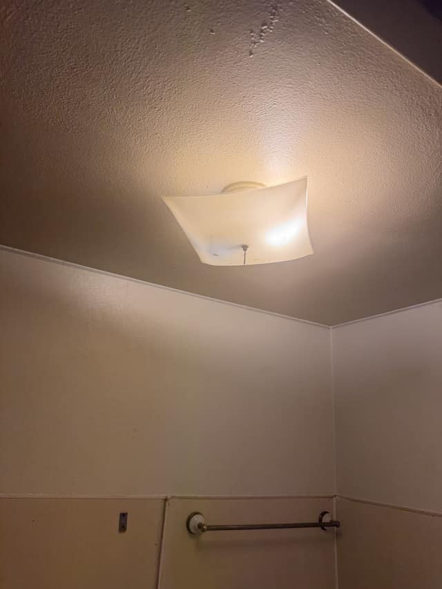 2807 W Nevada St, Peoria, IL: owner financed home, photo 7