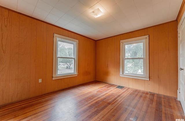 417 W Elm St, Mason City, IL: owner financed home, photo 10