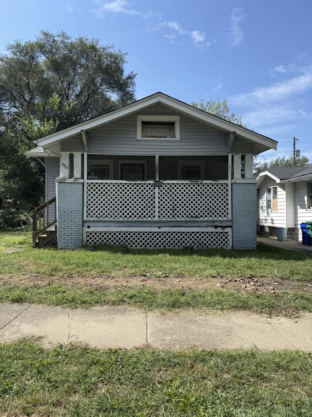 1905 N College St, Decatur, IL: owner financed home, photo 1