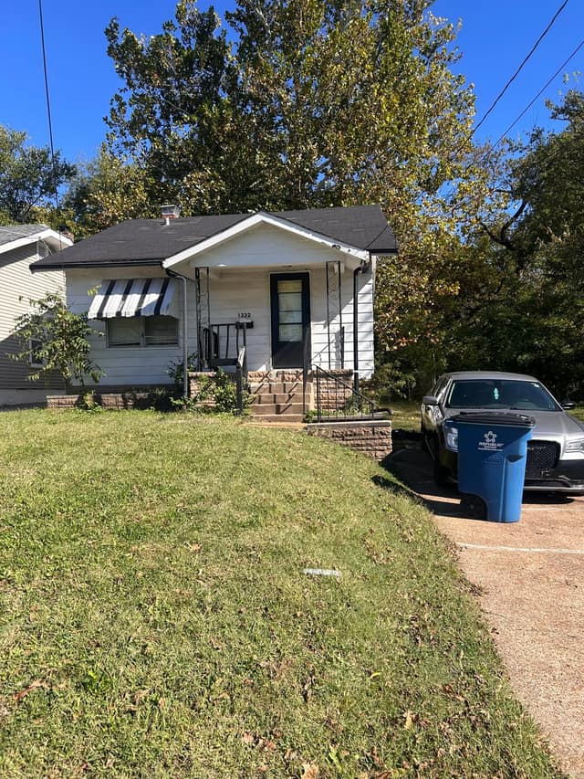 1332 Woodruff Ave, Saint Louis, MO: owner financed home, photo 1