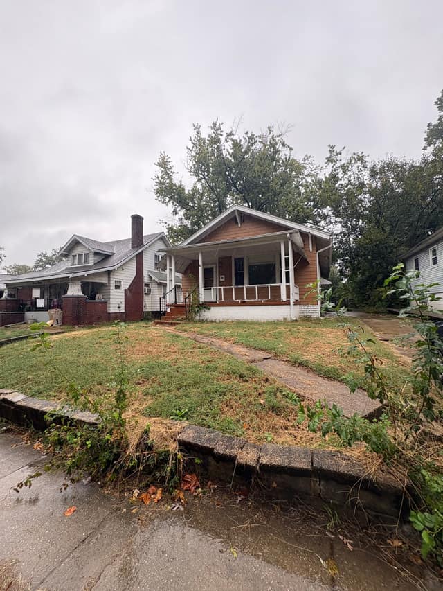 1174 W King St., Decatur, IL: owner financed home, photo 1