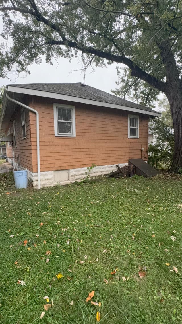 1174 W King St., Decatur, IL: owner financed home, photo 2