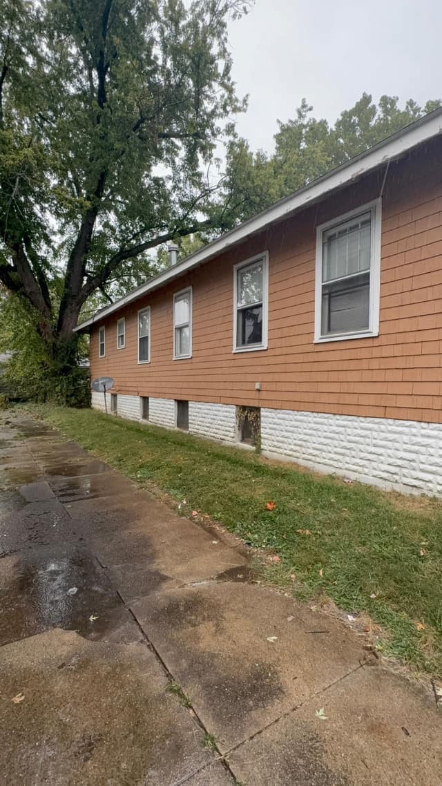 1174 W King St., Decatur, IL: owner financed home, photo 3