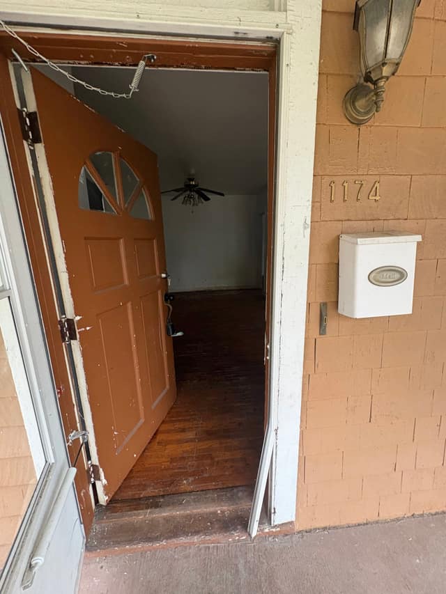 1174 W King St., Decatur, IL: owner financed home, photo 4