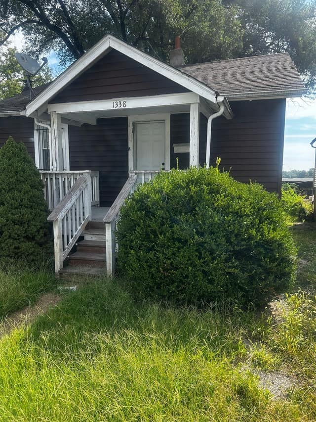 1338 Gregan Pl, Saint Louis, MO: owner financed home, photo 1
