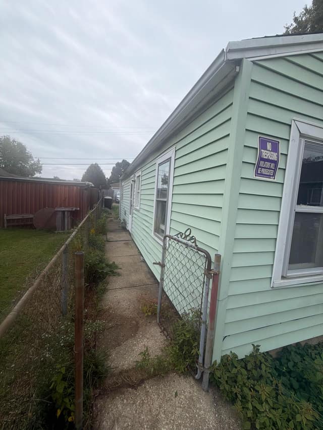 2049 N Gale Ave, Peoria, Il 61604, Peoria, IL: owner financed home, photo 15