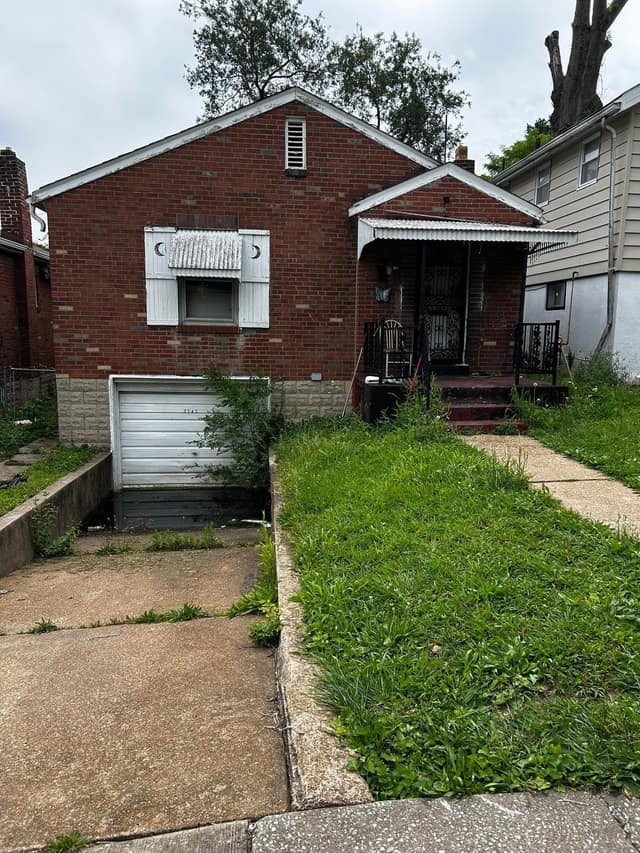 3742 Melba Pl, Saint Louis, MO: owner financed home, photo 2