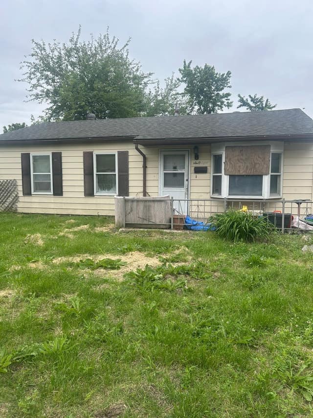 608 Saint Monica Dr, Cahokia, IL: owner financed home, photo 1